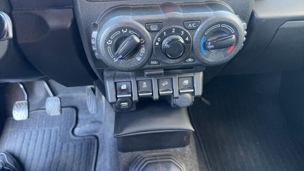 Jimny 1.5 VVT 102 Privilege 2022 occasion 94700 Maisons Alfort
