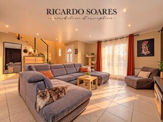 Vente Maison 60700 PONT-SAINTE-MAXENCE (SARRON) - MAISON FAMILIALE 7 PIÈCES / 157 M2 AU SOL / 5 CHAMBRES / DOUBLE GARAGE / TERRAIN 876 M² Pont sainte maxence