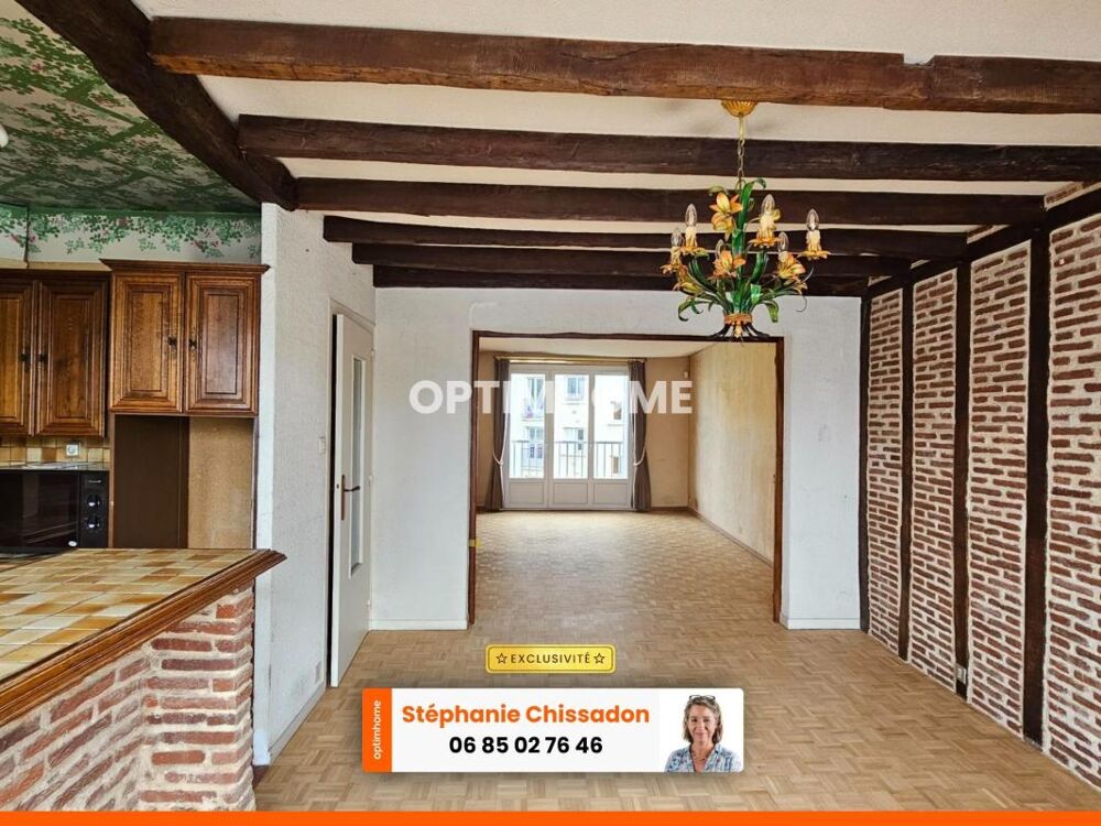 A 2 PAS DU CENTRE VILLE JOLI APPARTEMENT TRAVERSANT DE TYPE 4 LUMINEUX ET AVEC BEAU POTENTIEL