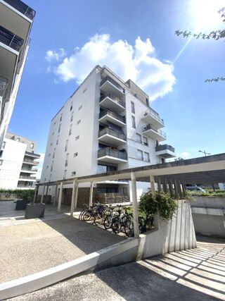  Appartement à louer 3 pièces 61 m²