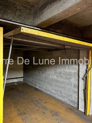  Parking / Garage à vendre 