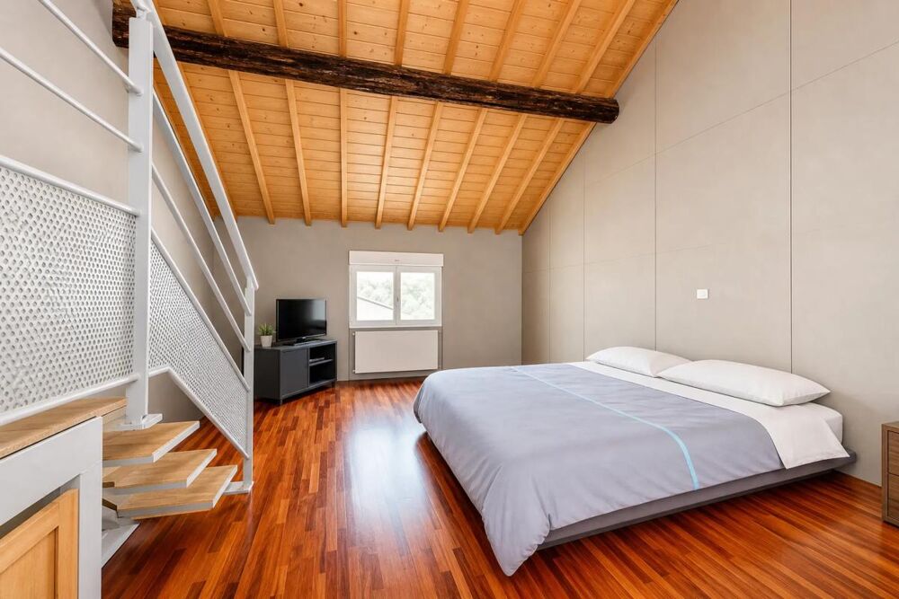 SUPERBE MAISON FAMILIALE DE 230 m² - LA CHAPELLE-DE-GUINCHAY