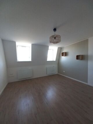  Appartement à louer 2 pièces 37 m²