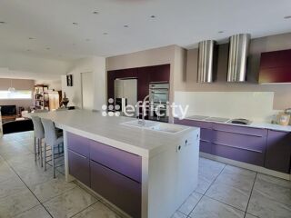  Maison � vendre 5 pi�ces 210 m�