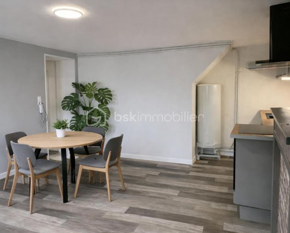 Vente Immeuble Immeuble  3 logements + garage – Partiellement rénové Mirecourt