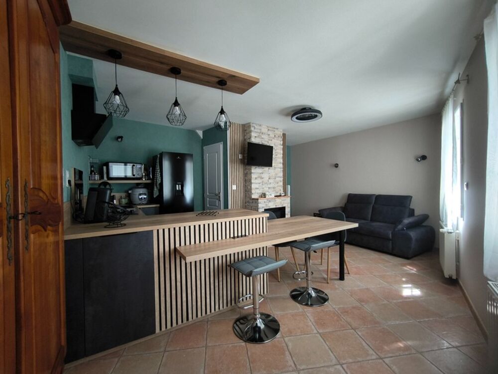 Maison de ville rénovée au coeur de Jarnac