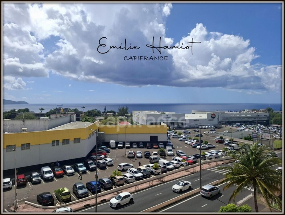   À LOUER – Local professionnel avec vue mer – Fort-de-France, Batelière (Immeuble Le Panorama) 