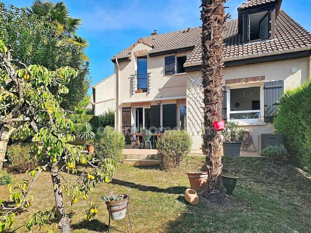 Vente Maison Maison 6 pièces avec garage et jardin à vendre à CHANTELOUP LES VIGNES (78) Chanteloup les vignes