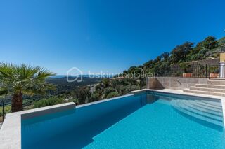  Propriété/château à vendre 6 pièces 230 m²