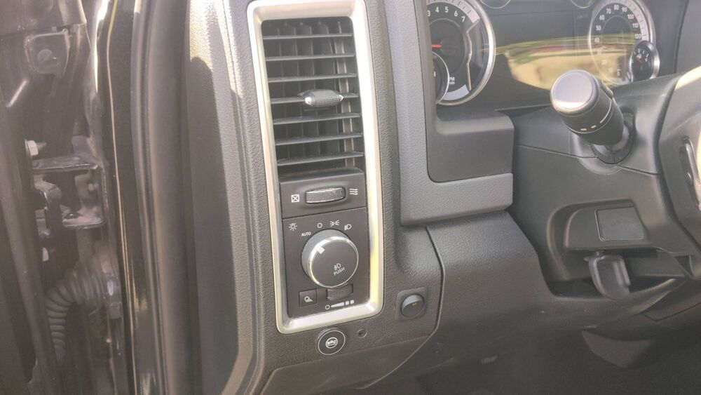 RAM 1500 5.7 V8 HEMI 400 4X2 BVA9 Extra Long Base - Automatique 2018 occasion 22400 Lamballe Armor
