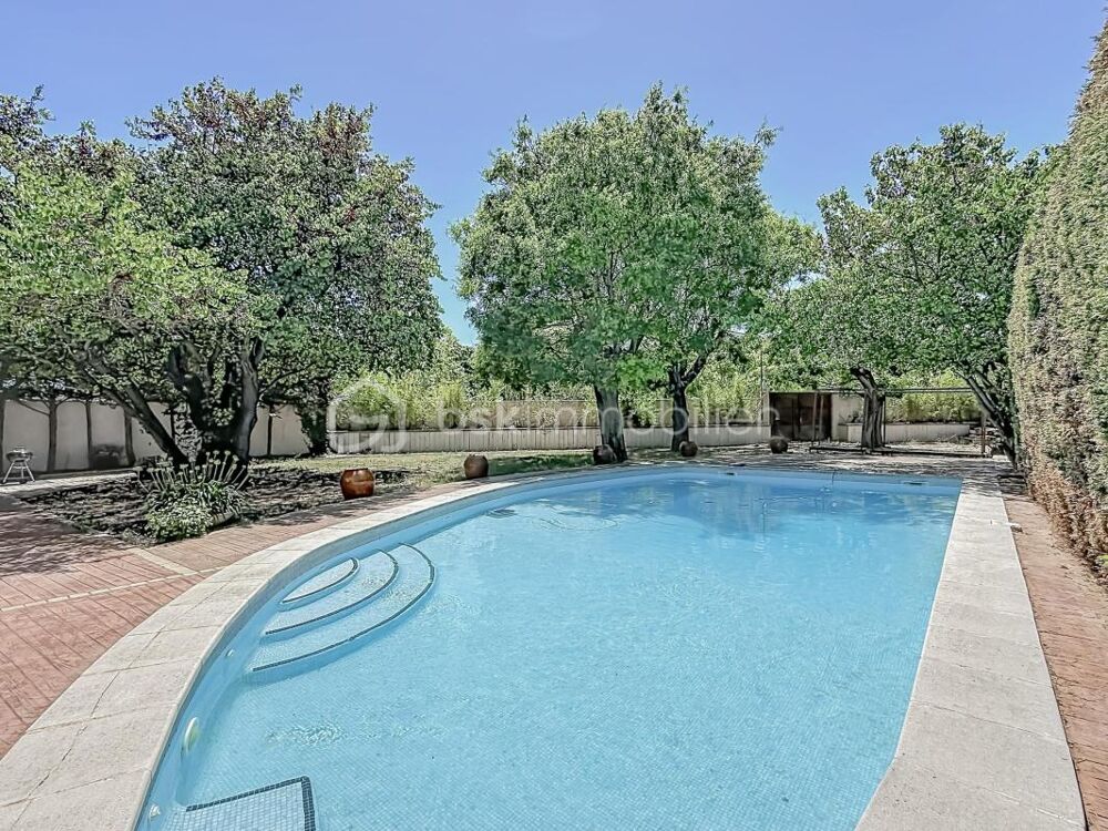 *** VILLA DEXCEPTION DE 260 m² AVEC PISCINE  LATTES (BOIRARGUES) ***