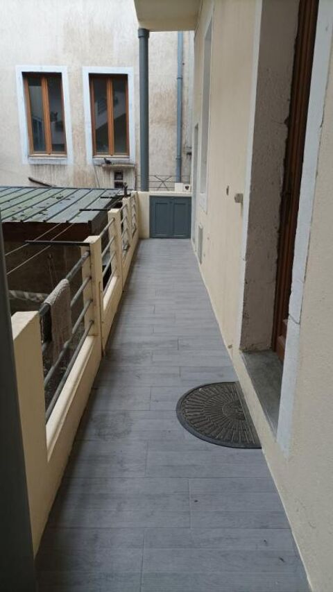  Appartement  louer 4 pices 92 m