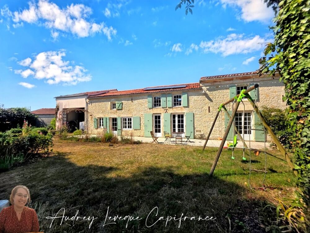 Maison à vendre 8 pièces SAINT SATURNIN DU BOIS (17)