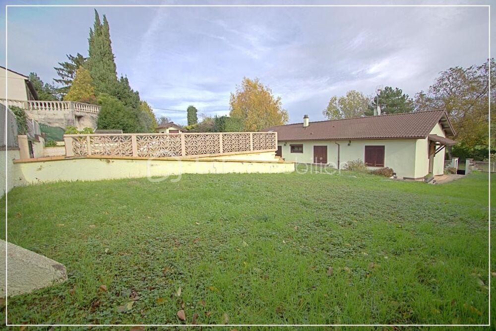 Vente Maison Maison de plain-pied avec dépendance, pièce indépendante, sous-sol complet et terrain clos de 770 m² Saint pierre de chandieu