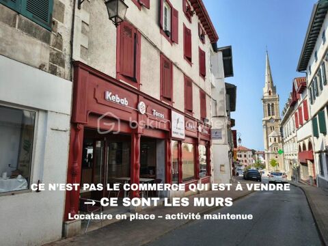 Murs commerciaux occup&eacute;s &agrave; vendre – Hyper-centre d'Hasparren 219000 64240 Hasparren