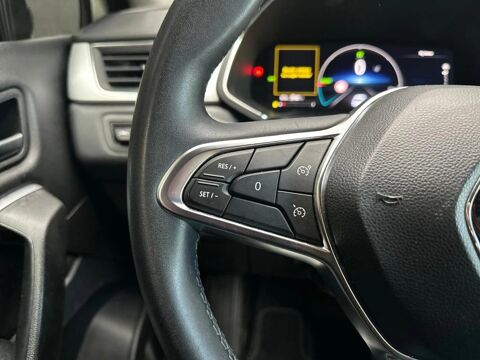 Captur II E-TECH HYBRIDE FAST TRACK - R&eacute;gulateur/limiteur CLIM Auto 2023 occasion 73000 Chambery