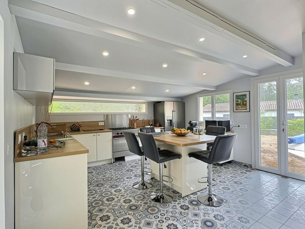 Vente Maison Maison  5 pièce(s) 105 m2 de Plain Pied Trans en provence