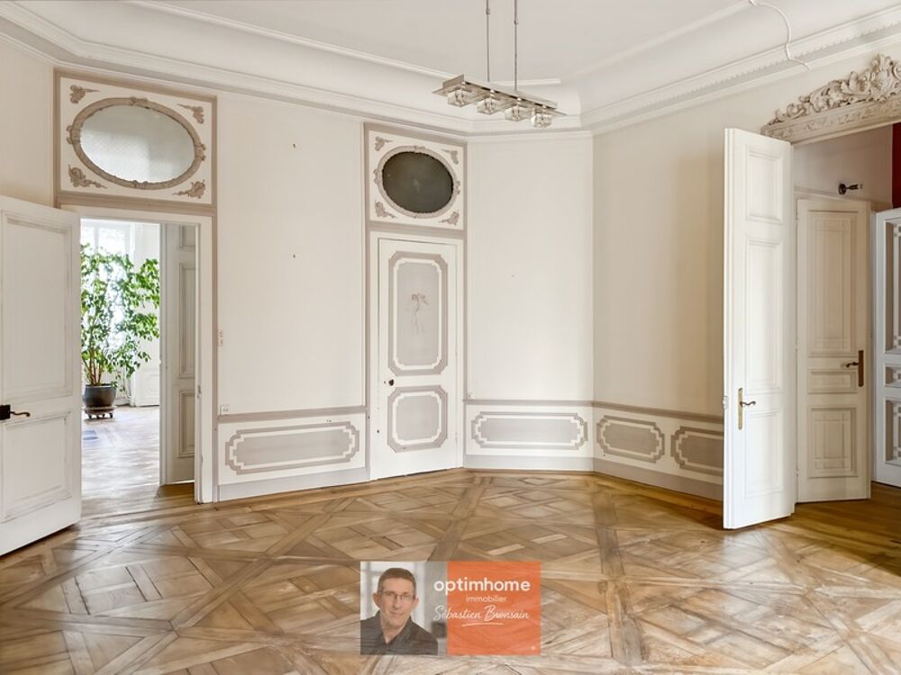 Appartement de caractère  6 pièces  160 m²  Centre-ville de Lons-le-Saunier