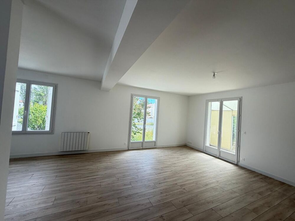 Saujon Maison de plain pied 3 pièce(s) 75.8 m2