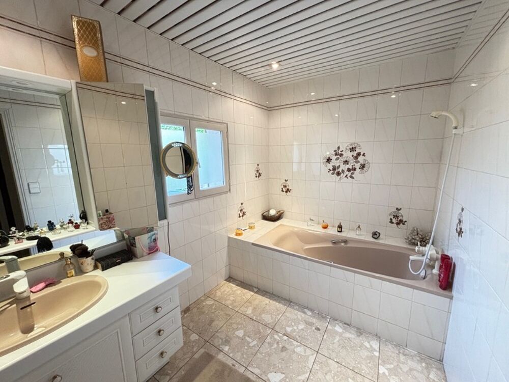 Vente Maison Maison viager à vendre occupé 9 pièces LA FERTE SOUS JOUARRE (77) La ferte sous jouarre