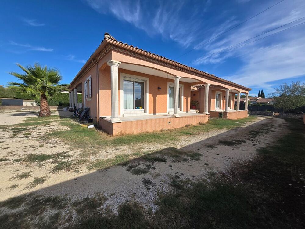 Villa Bagard 7 pièce(s) 219 m2 avec piscine sur plus de 2000 M2