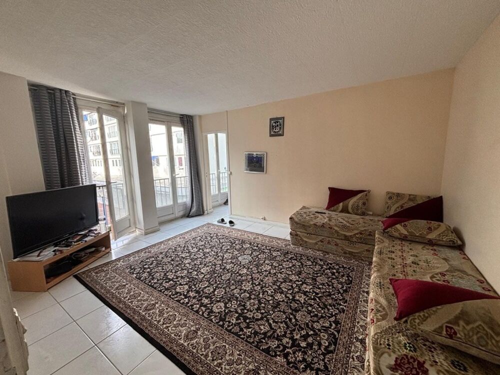 Appartement à vendre 2 pièces CHOISY LE ROI (94) au pied du RER C et commerces
