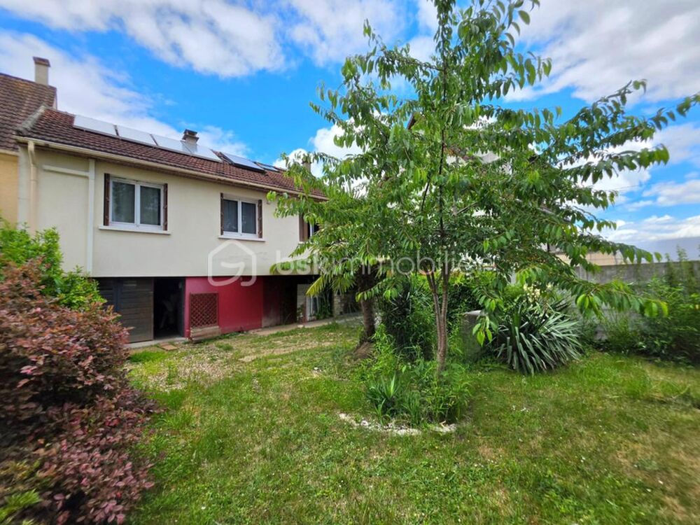 Maison de plain pied 5 pièces sous-sol 100m² terrain 500m²