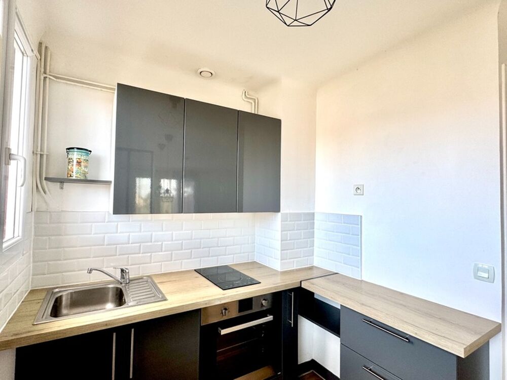 Vente Appartement LE POULIGUEN-APPARTEMENT T2 DE 37M2-UNE PLACE DE PARKING-PROCHE COMMERCE A PIED- AU CALME Le pouliguen