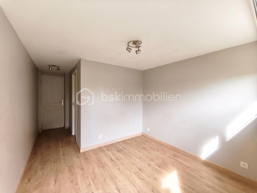 Vente Appartement Charmant Appartement de 30 m² avec jardinet Privatif, cave et parking à Montigny-sur-Loing, Proche Gare Montigny sur loing