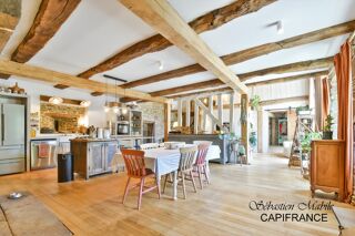  Maison à vendre 9 pièces 331 m²
