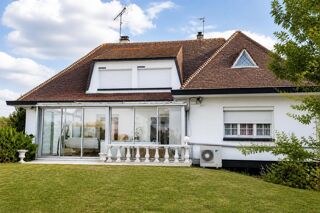  Maison à vendre 12 pièces 240 m²