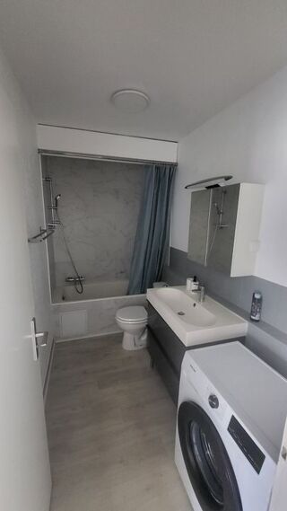  Appartement à louer 2 pièces 44 m²