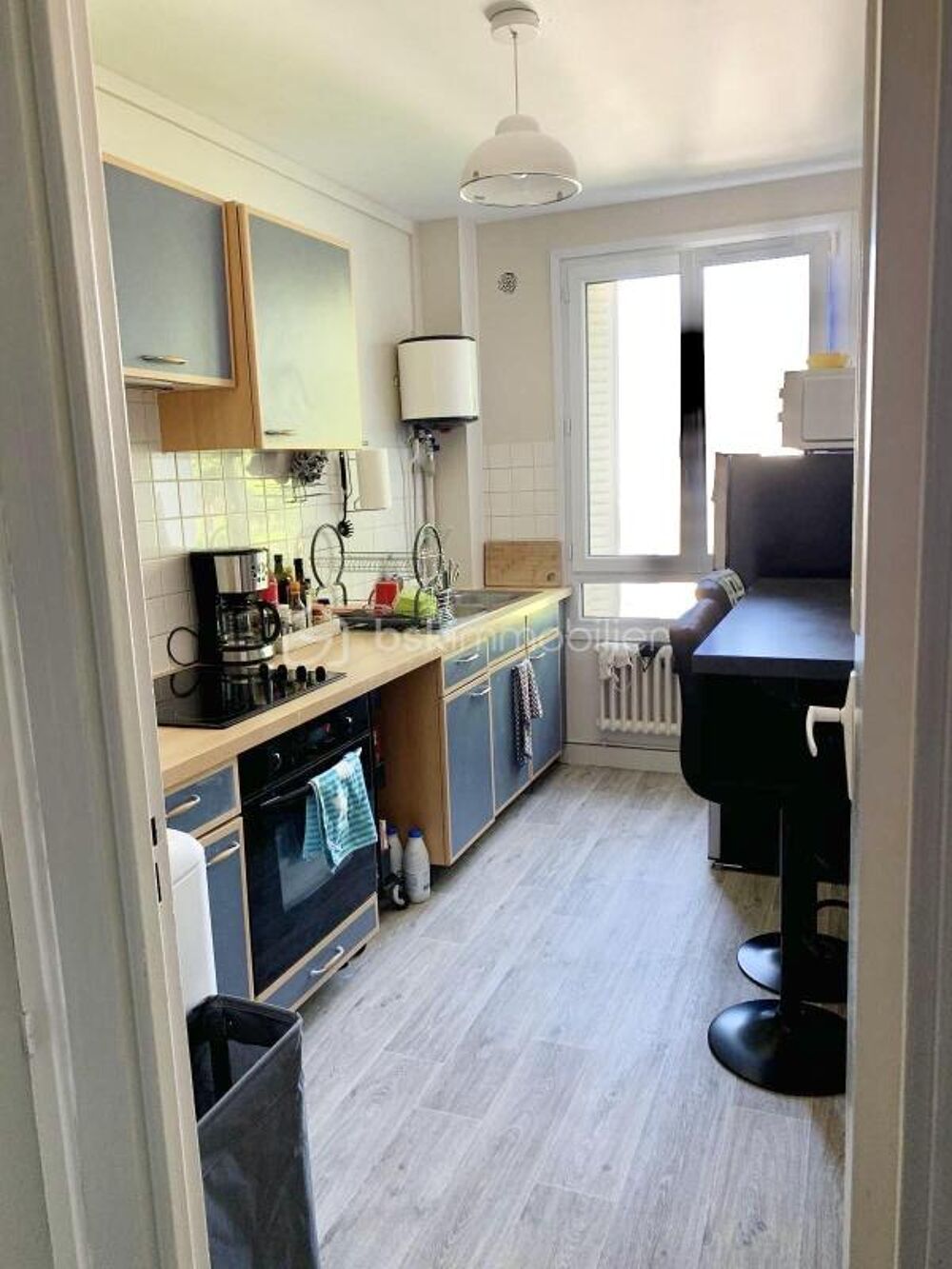 Location Appartement 3 PIECES MEUBLE avec petit balcon Rueil malmaison