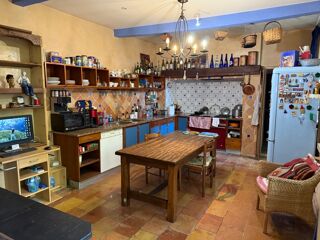  Maison  vendre 8 pices 320 m