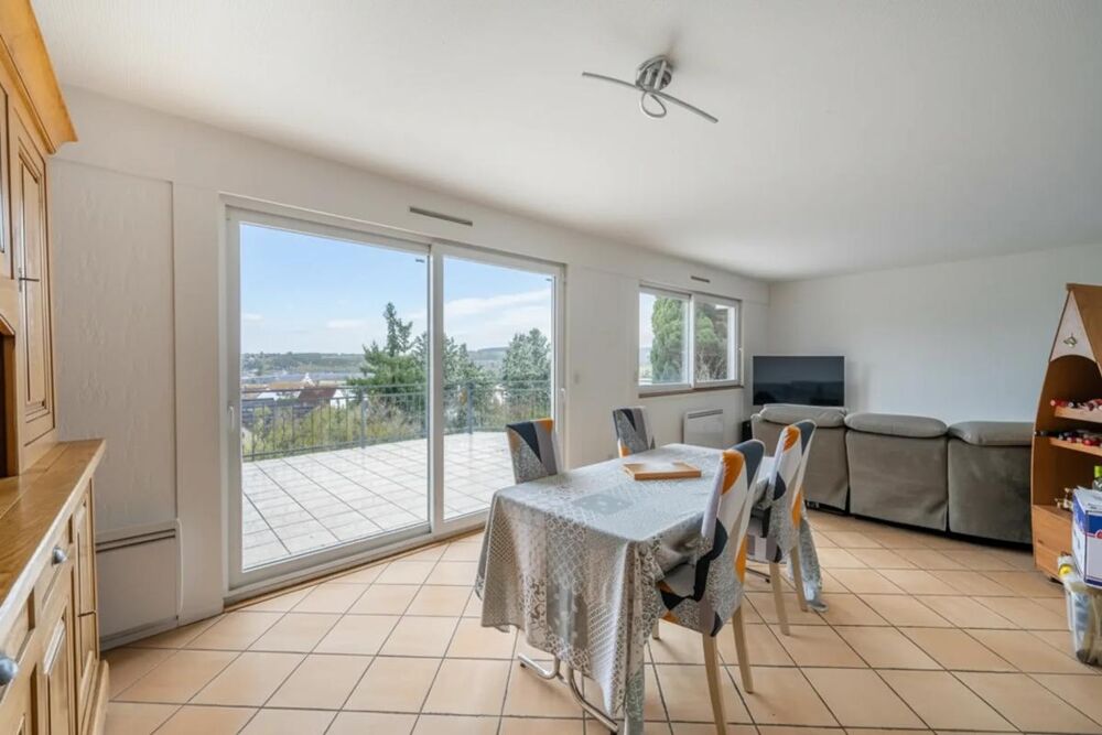 Maison lumineuse avec jardin à Bonnières-sur-Seine