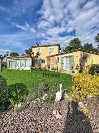  Villa à vendre 6 pièces 220 m²