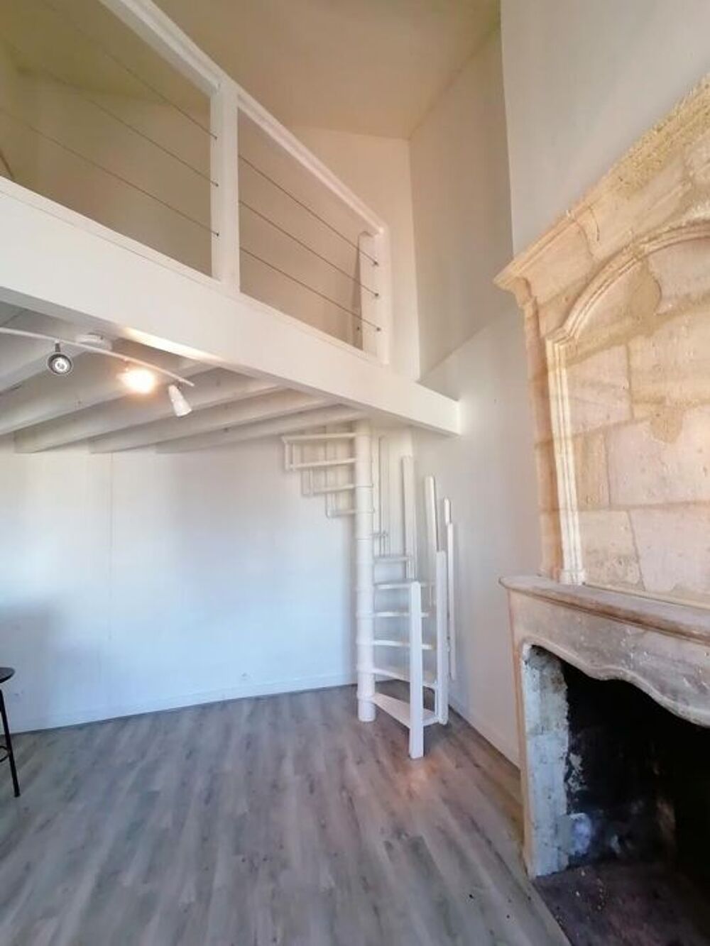 Location Appartement Appartement de 39m2 à louer sur Bordeaux Bordeaux