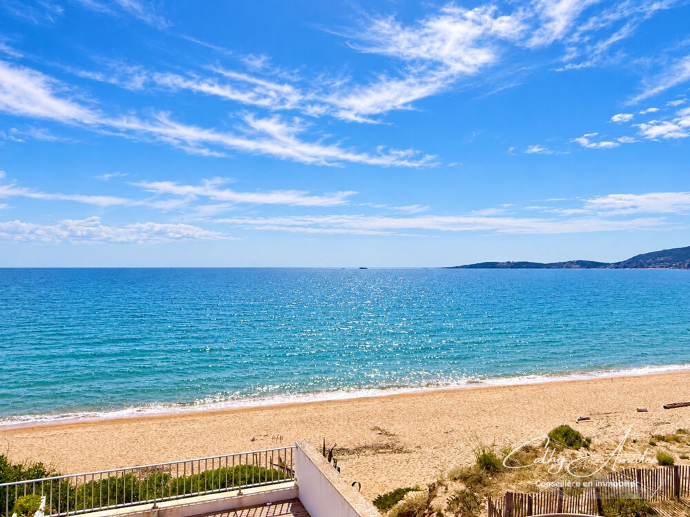 Vente Appartement OLMETO - PLAGE (Corse) : Studio en bord de mer avec terrasse, accès direct à la plage Olmeto
