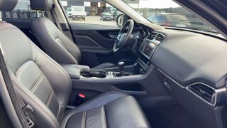 F-PACE 2.0 D 163 2WD Prestige - Toit ouvrant 2018 occasion 76230 Isneauville