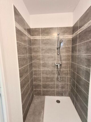  Appartement à louer 2 pièces 43 m²