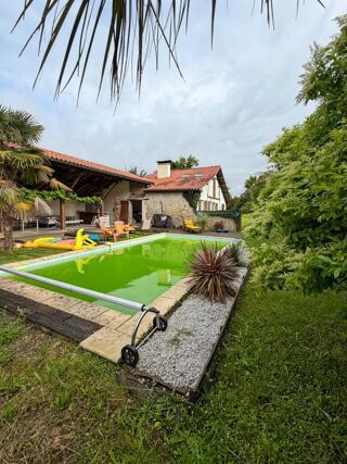 Maison 7 pièces 159 m² · à Saint-Sever · 159 m² · 369 000 €