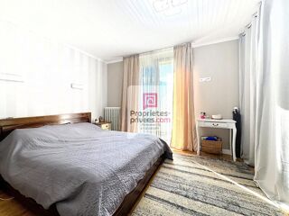  Maison � vendre 15 + pi�ces 240 m�