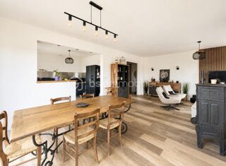  Propriété/château à vendre 10 pièces 302 m²
