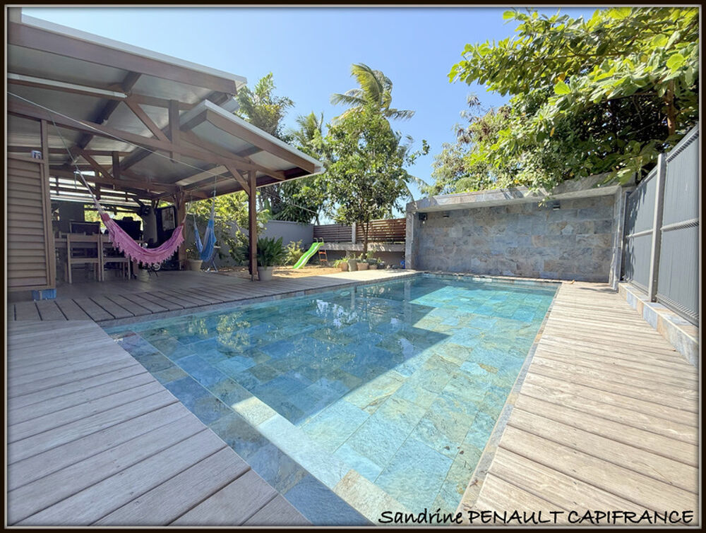 Vente Villa A VENDRE A KOUROU (97310) UNE MAGNIFIQUE VILLA T7 DE 246 m² - AVEC 2 APPARTEMENTS T2 - TERRAIN DE 345 m² - AU PRIX DE 599 000 € Kourou
