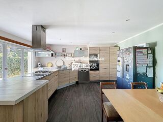  Maison � vendre 8 pi�ces 210 m�