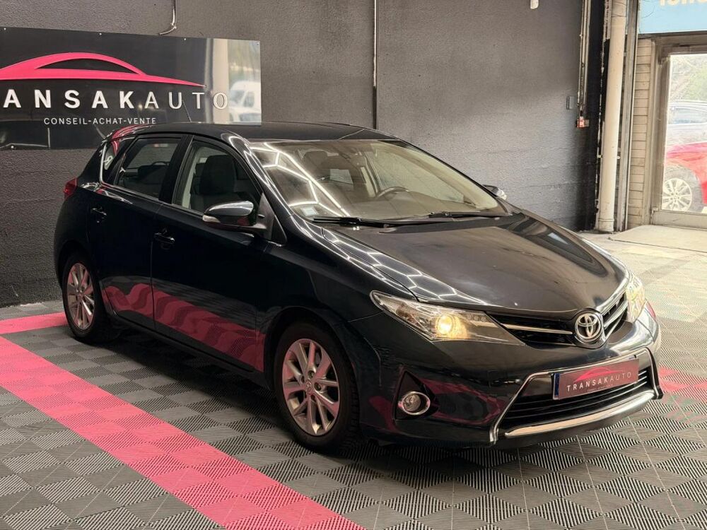 Auris Dynamic 2.0 D-4D 124ch CAM&Eacute;RA DE RECUL-R&Eacute;GULATEUR LIMITEUR T 2013 occasion 73000 Chambery