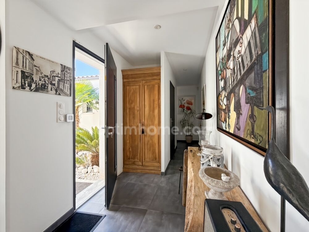 Maison à vendre 5 pièces FERRIERES (17)