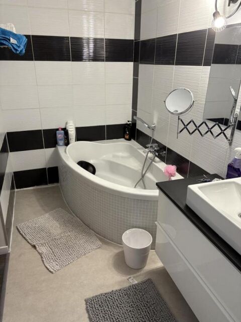  Appartement � louer 3 pi�ces 100 m�