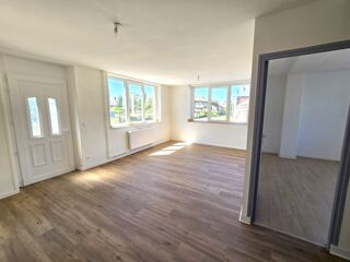  Immeuble à vendre 10 pièces 185 m²