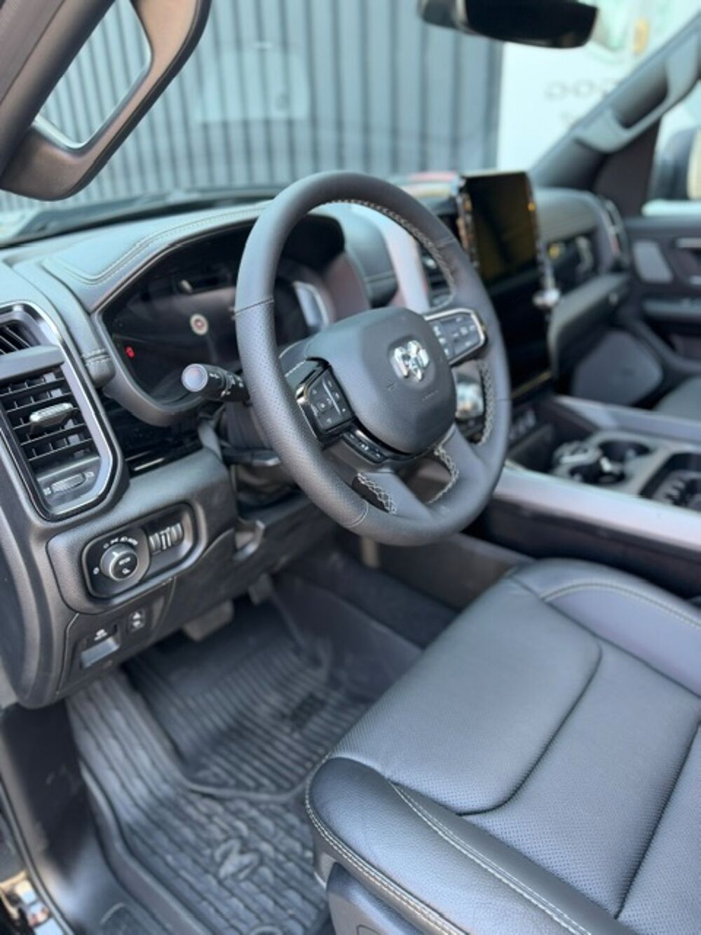 RAM 1500 REBEL BLACK EDITION 2026 occasion 33300 Bordeaux
